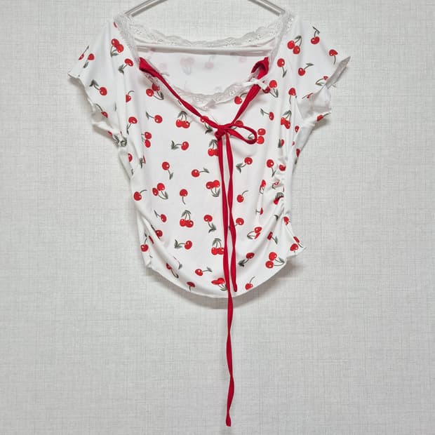 체리 패턴 리본 크롭 반팔티