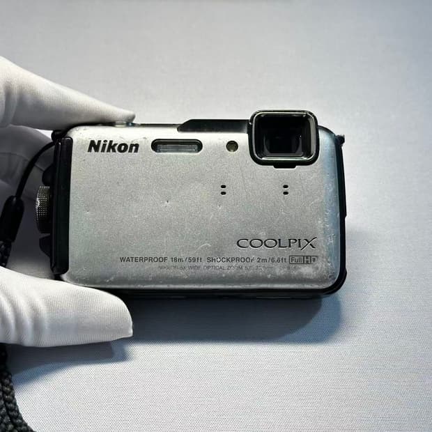 니콘 쿨픽스aw110(aw100) 은색 디카