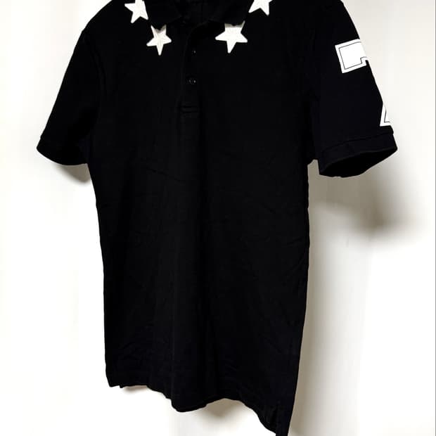 지방시 16s 스타패치 Appliqué Logo Polo Shirt