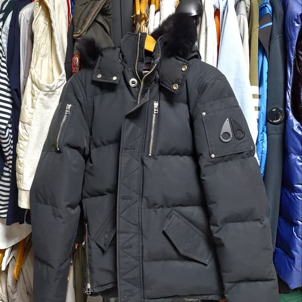 무스너클 쓰리쿼터 블랙 상태최상 패딩 m