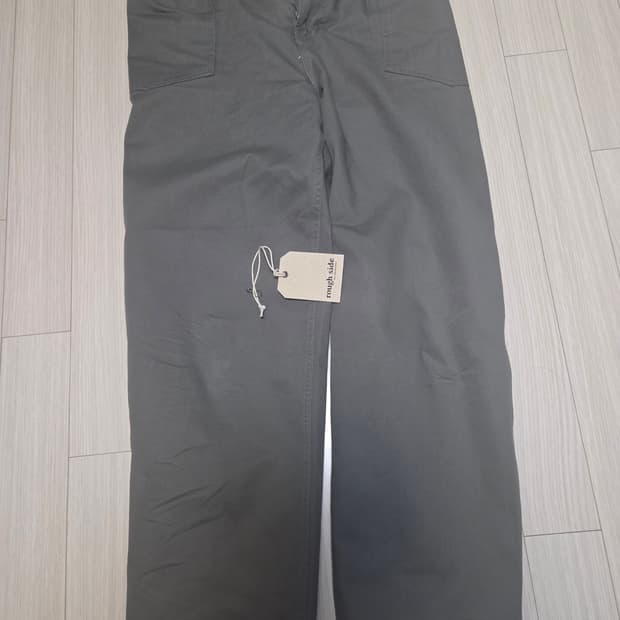 러프사이드 덱팬츠 머드 2사이즈 팝니다.