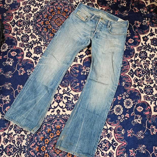 디젤(Diesel) in Italy 자탄(Zathan) 부츠컷 데님 30