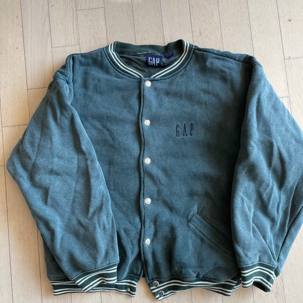 올드갭 스웻 바시티