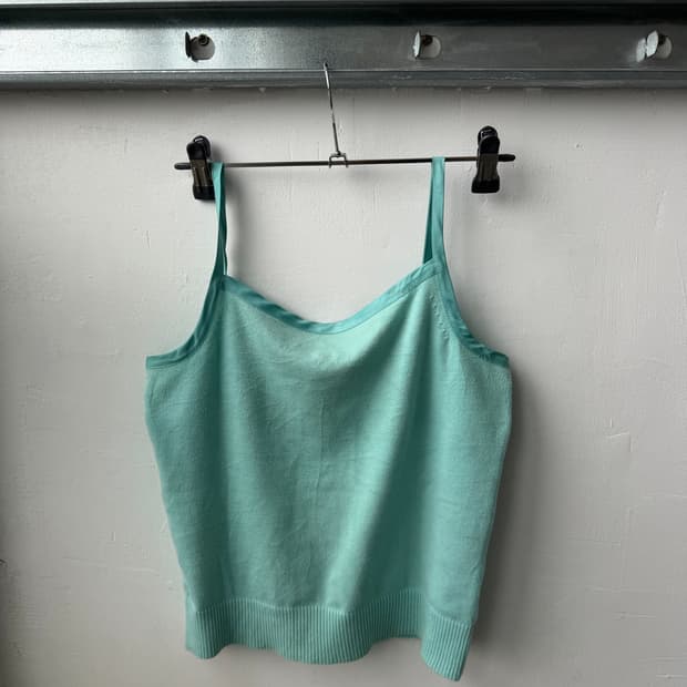 Gap 나시