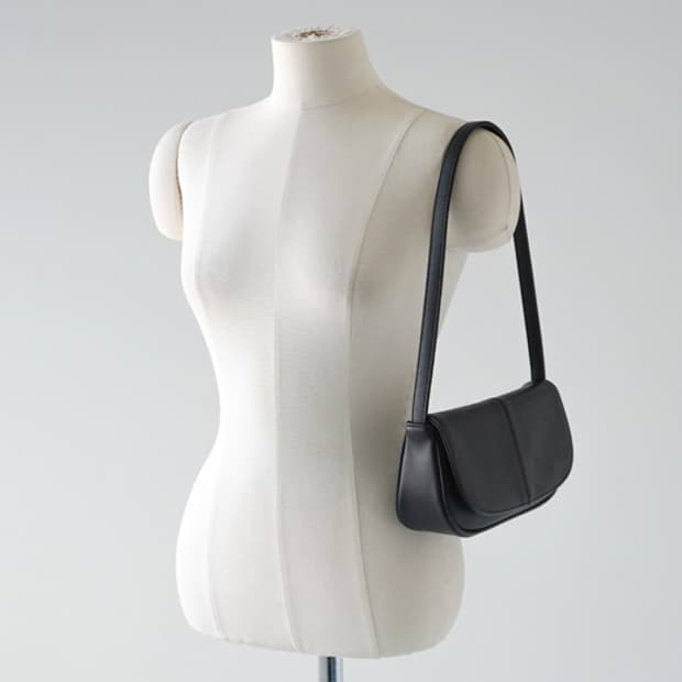 에크릿 비건레더 미니 숄더백 