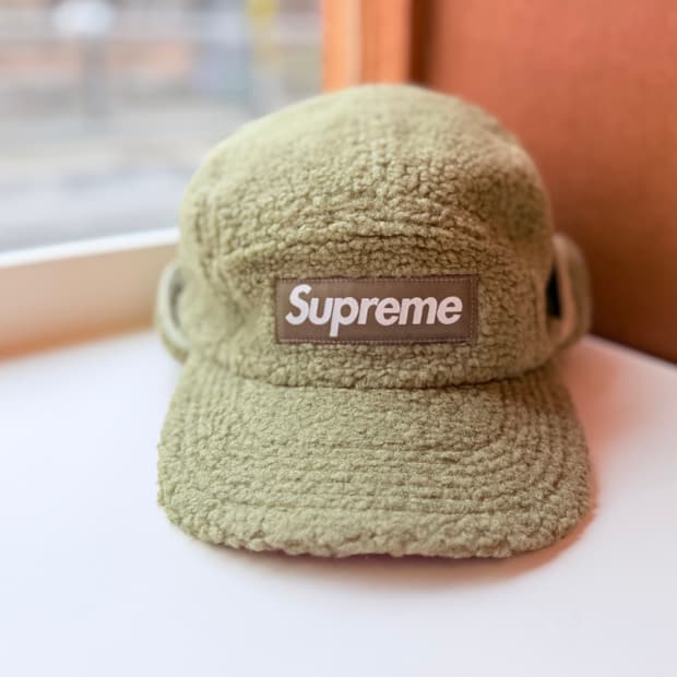 슈프림 딥 파일 이어플랩 캠프캡 올리브컬러