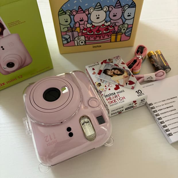 인스탁스 미니12 (필름10매, 케이스, 스트랩, 건전지)
