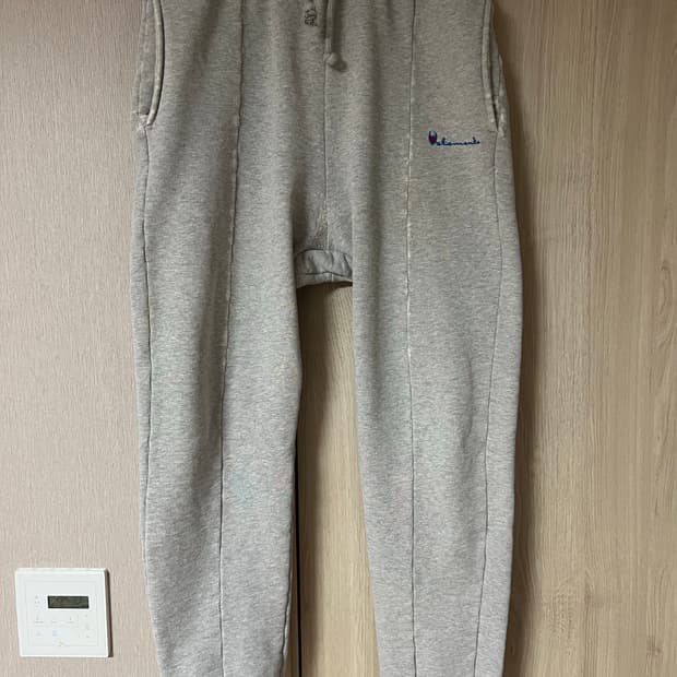 [L] 베트멍 챔피온 패러디 조거팬츠 그레이