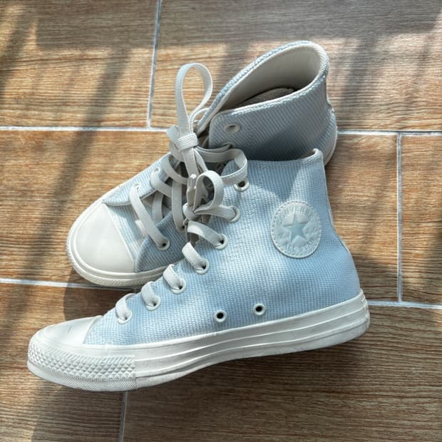 컨버스 하이 에그렛 스카이블루 230mm