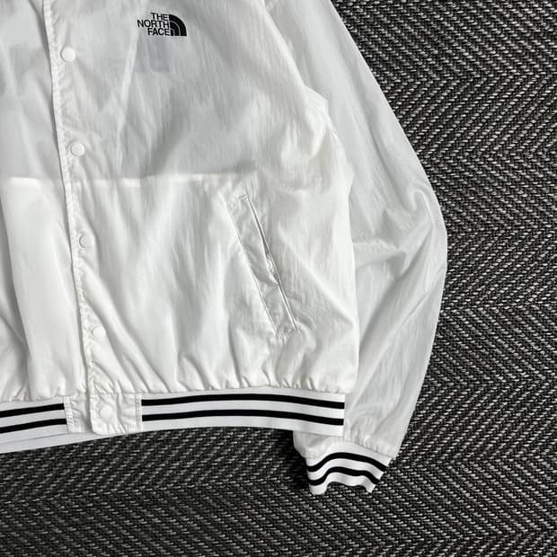 노스페이스 신형 빅로고 경량 나일론 우븐 바시티 자켓o 3047