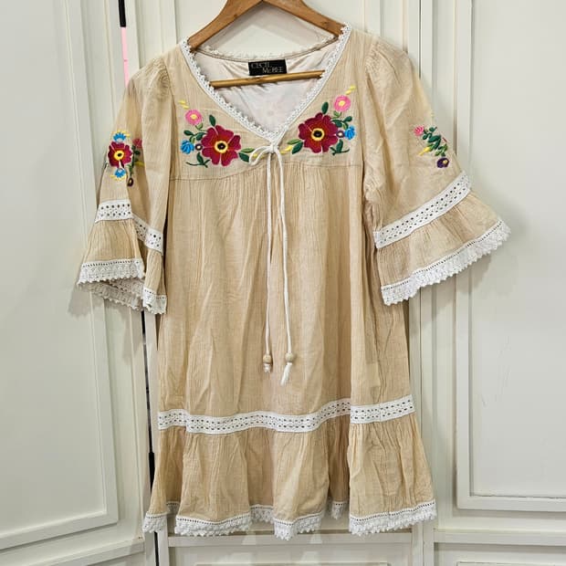 세실맥비(CECIL McBEE) 플라워 자수 원피스