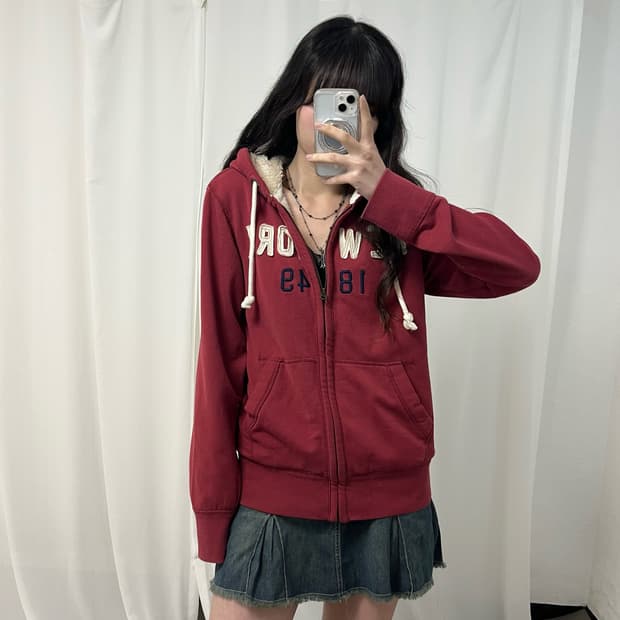 WHO.A.U brick-red fleece hood zip-up 
