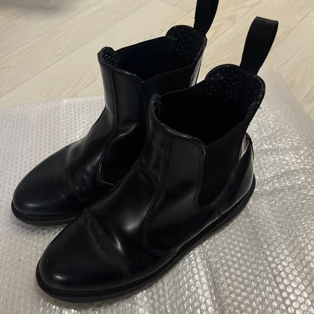 닥터마틴 첼시부츠 250 (UK6)