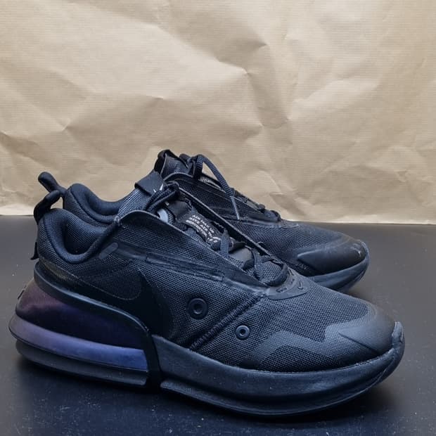 나이키 에어맥스 업 트리플블랙 운동화230