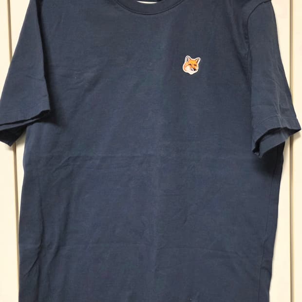 메종키츠네 네이비 반팔티s