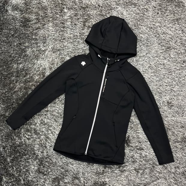 데상트 여성 후드집업 xs (80)