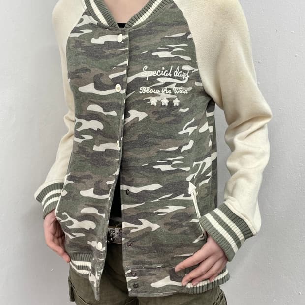  y2k 카모 버튼 자켓