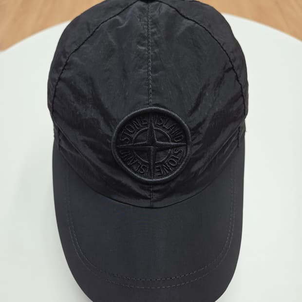 [매장판] 스톤아일랜드 나일론 볼캡 블랙 L