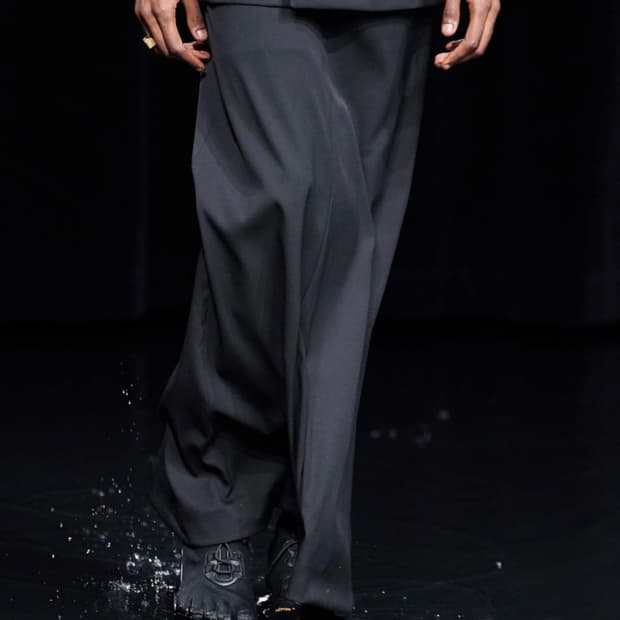 발렌시아가 파이브 핑거스 스니커즈