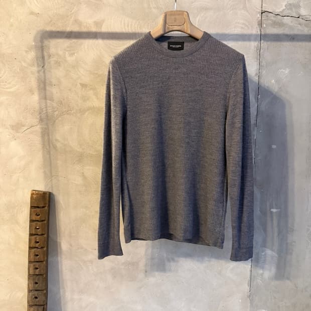 솔리드옴므 크루넥 니트 100