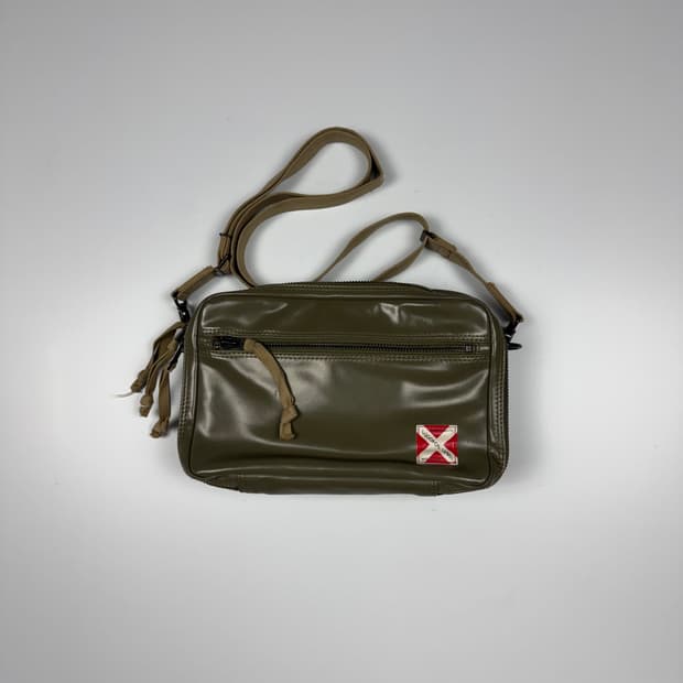 요시다포터 러기지라벨 라이너 숄더백 올리브