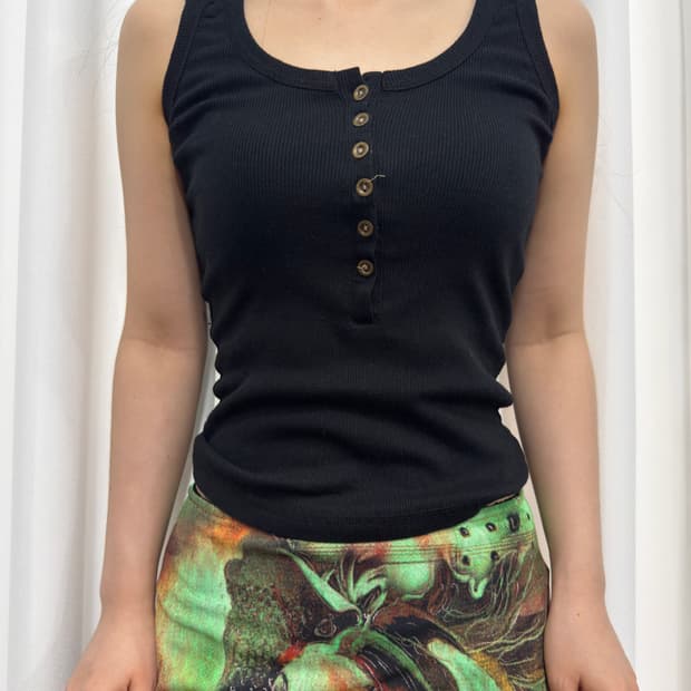 blow button sleeveless