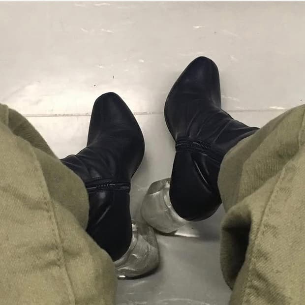 point heel ankle boots