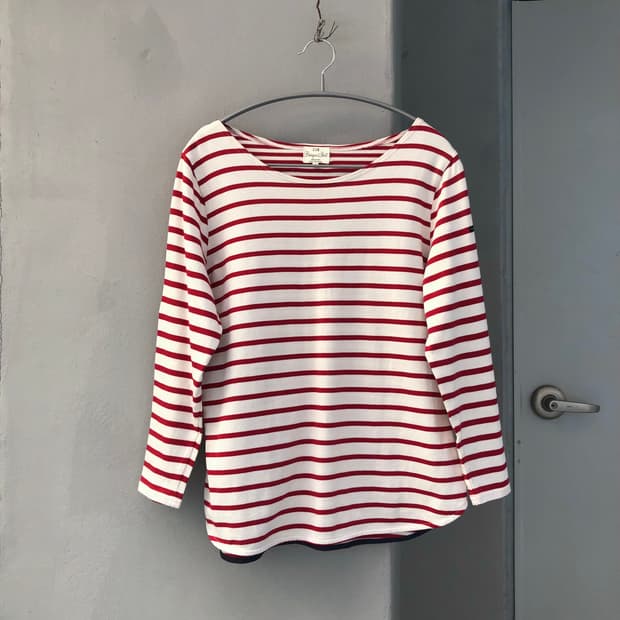 23区 stripe top
