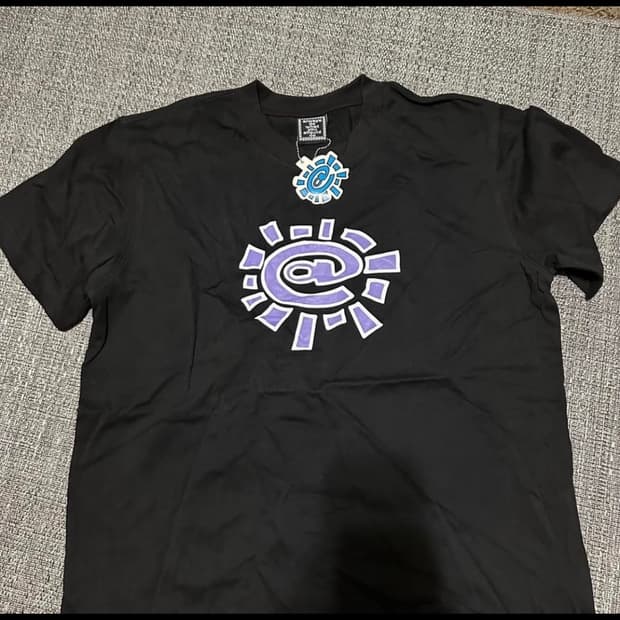 adwysd 반팔티 구해요