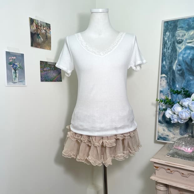 white v-neck lace trim sapn top(size-M) 