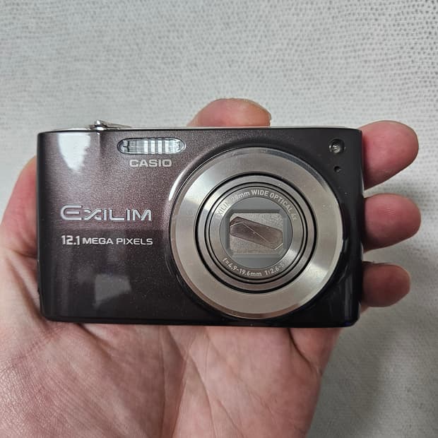 [태연 방지민 디카] 카시오 엑슬림 EX-Z400 빈티지 브라운 디카