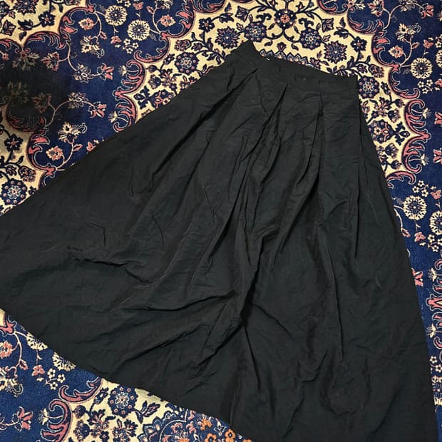 메무아(Memua) 나일론 핀턱 바스락 롱 스커트 L size