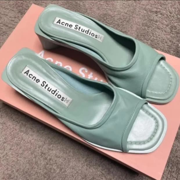 acnestudios 아크네 스튜디오 뮬 슬리퍼 샌들