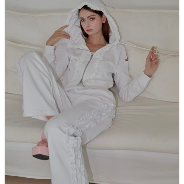 슈네 schnee 프릴 레이스 후드집업, 스웻 팬츠 세트