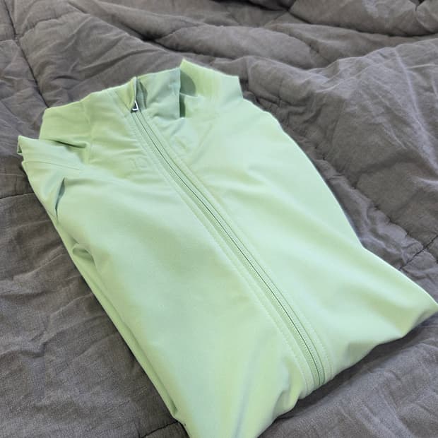 룰루레몬 바람막이 후드 자켓