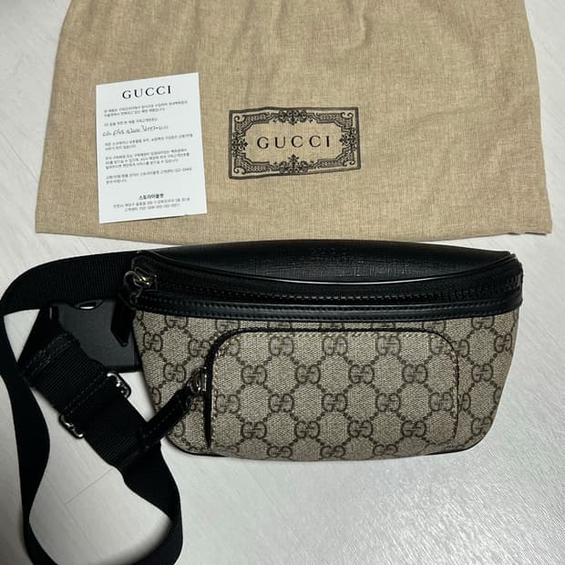 정품 새상품 구찌 GG슈프림 힙색