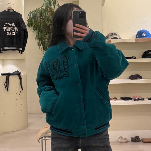 디스이즈네버댓 고딕 로고 코듀로이 자켓 U469