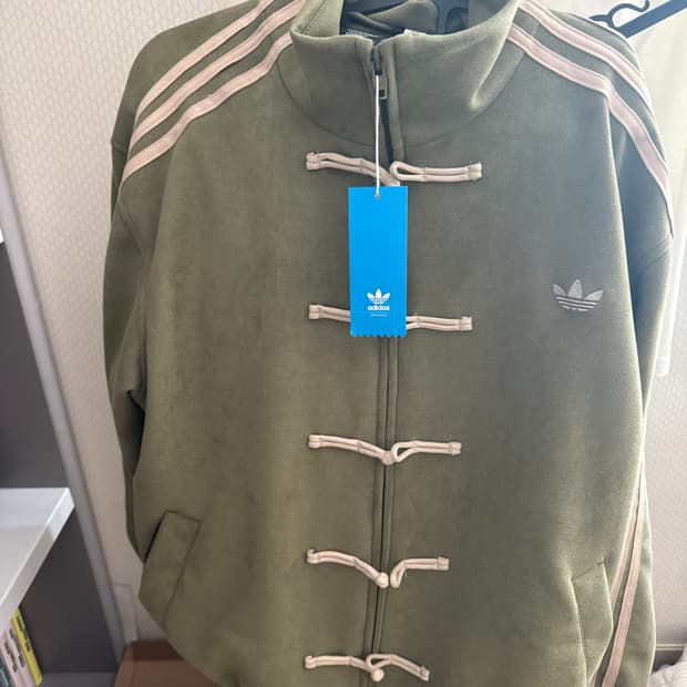 중디다스 져지 팝니다ㅜㅜ