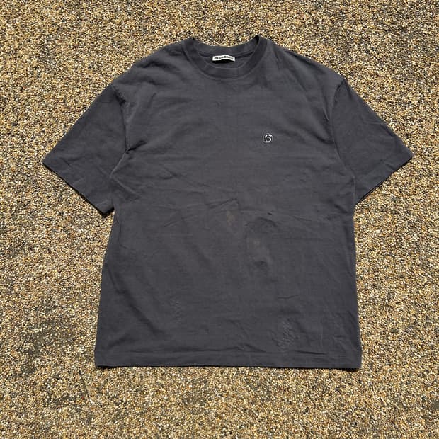 인사일런스 워싱 반팔티