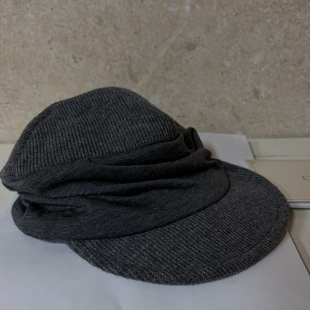 카시라 드레이프 그레이 캡