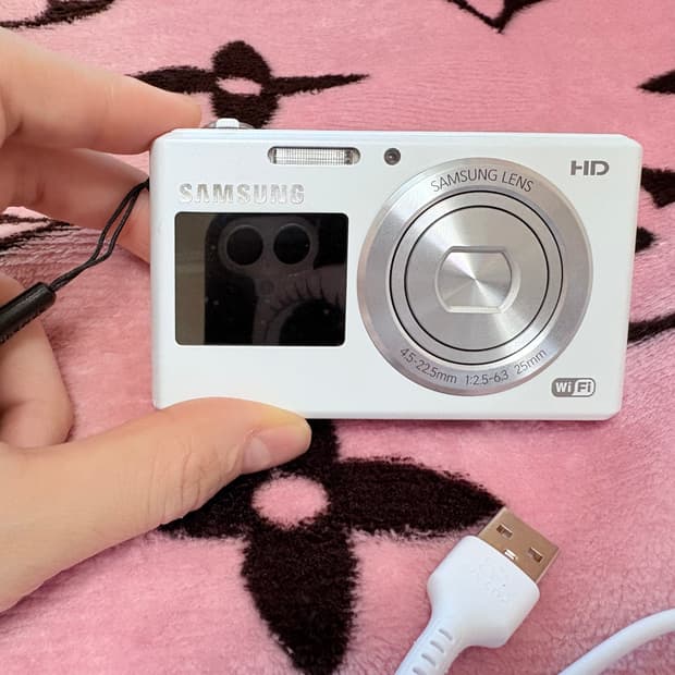 삼성 VLUU DV150F 디카