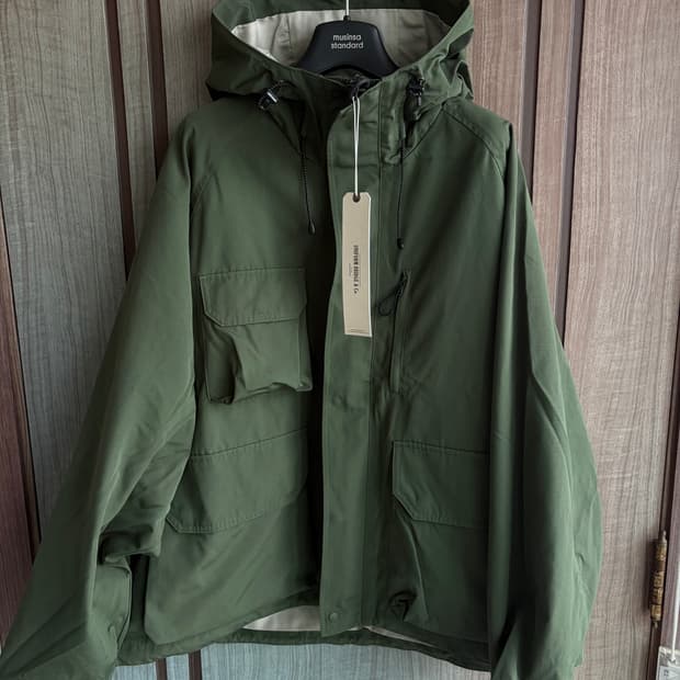 새상품(L)유니폼브릿지 마운티안 파카 딥그린