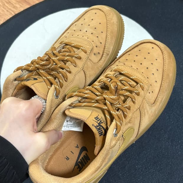 나이키 에어포스 플랙스 위트 된장포스 240