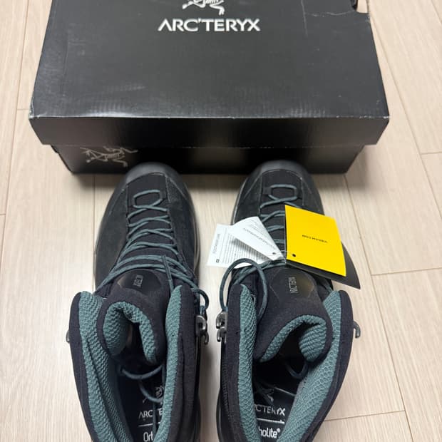 아크테릭스 아크럭스 TR GTX 275mm 새상품