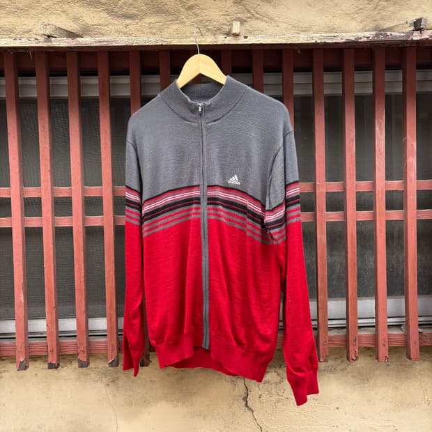 아디다스 멀티 스트라이프 집업 스웨터