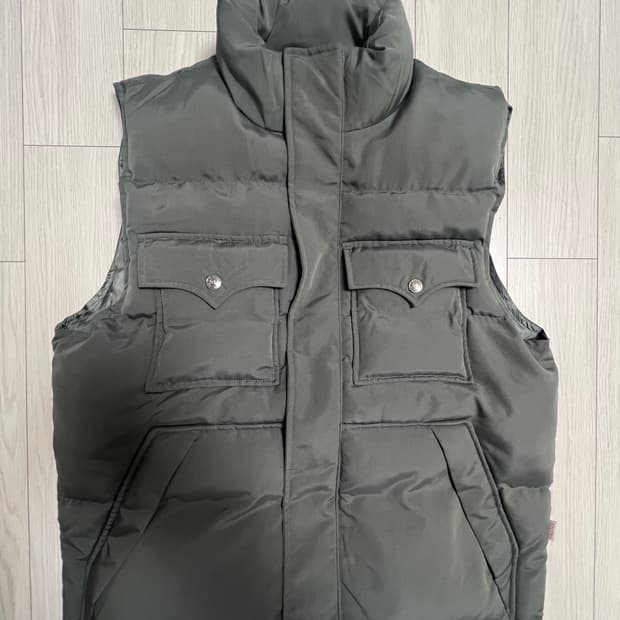 트룰릴리젼 조끼 새상품급
