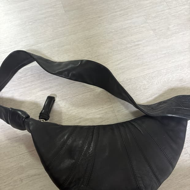 르메르 범백 크루아상백 블랙 스몰