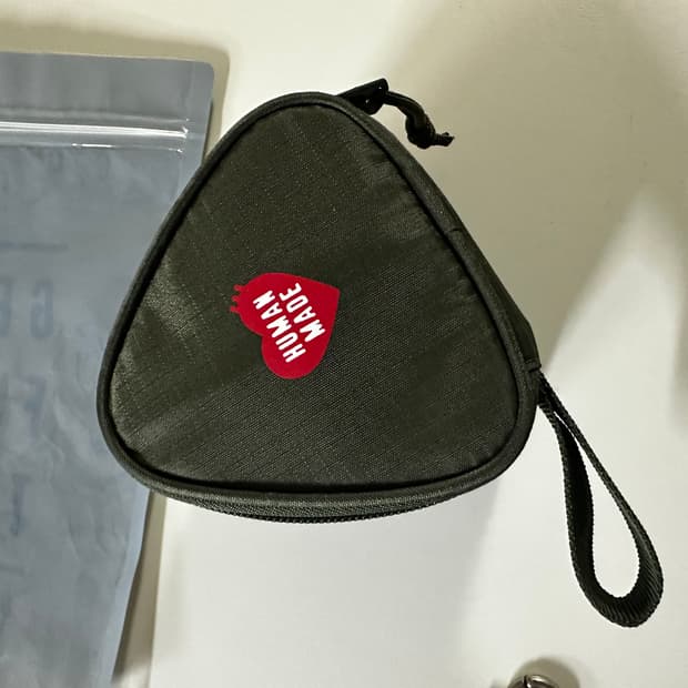 휴먼메이드 파우치 