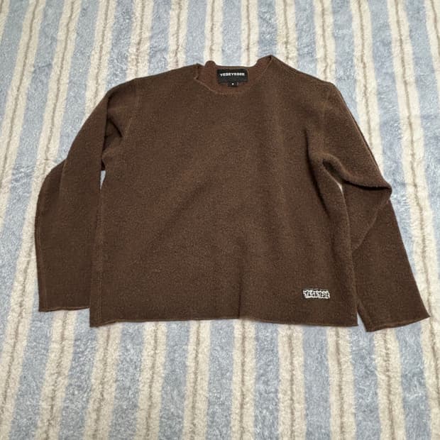 예스아이씨] 갈색 니트