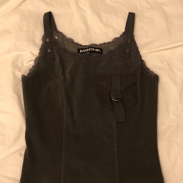 [새상품] 미스치프 레이스 스트랩 슬리브리스 (M size)